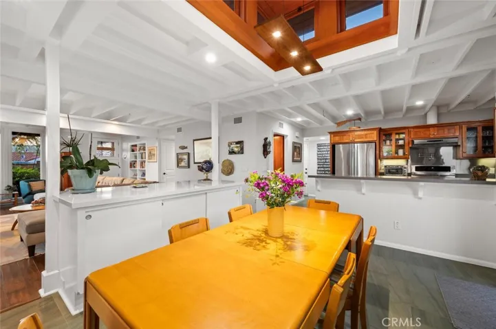 1687 Temple Hills Drive, Laguna Beach, California 92651