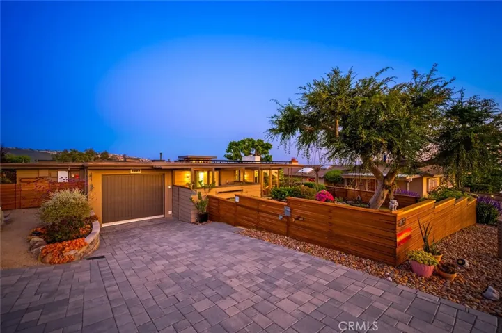 1687 Temple Hills Drive, Laguna Beach, California 92651