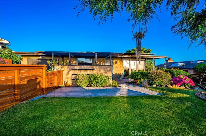1687 Temple Hills Drive, Laguna Beach, California 92651