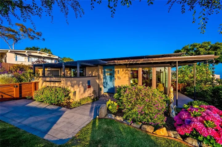 1687 Temple Hills Drive, Laguna Beach, California 92651