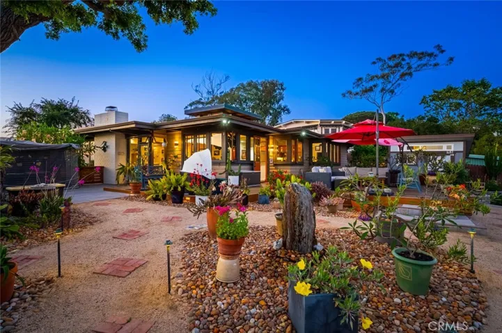 1687 Temple Hills Drive, Laguna Beach, California 92651