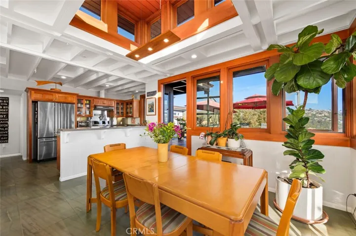 1687 Temple Hills Drive, Laguna Beach, California 92651