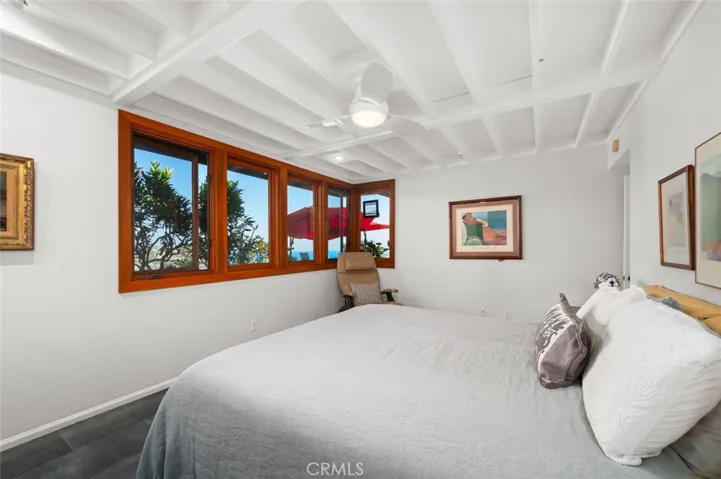 1687 Temple Hills Drive, Laguna Beach, California 92651