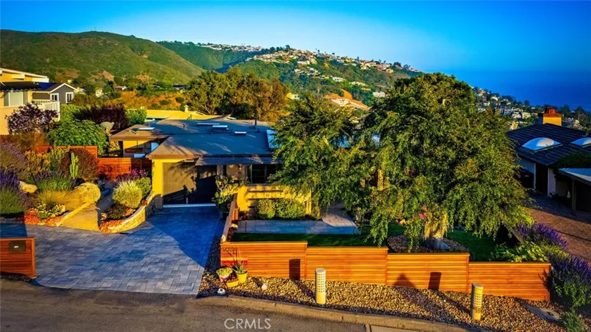 1687 Temple Hills Drive, Laguna Beach, California 92651