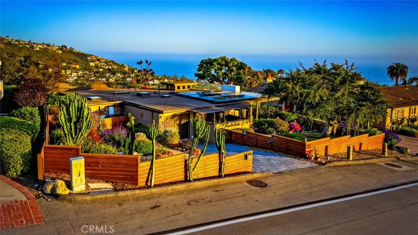 1687 Temple Hills Drive, Laguna Beach, California 92651