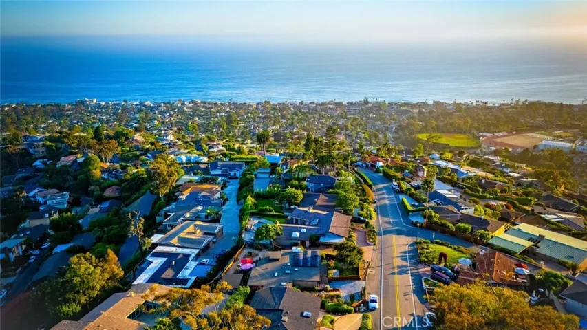 1687 Temple Hills Drive, Laguna Beach, California 92651