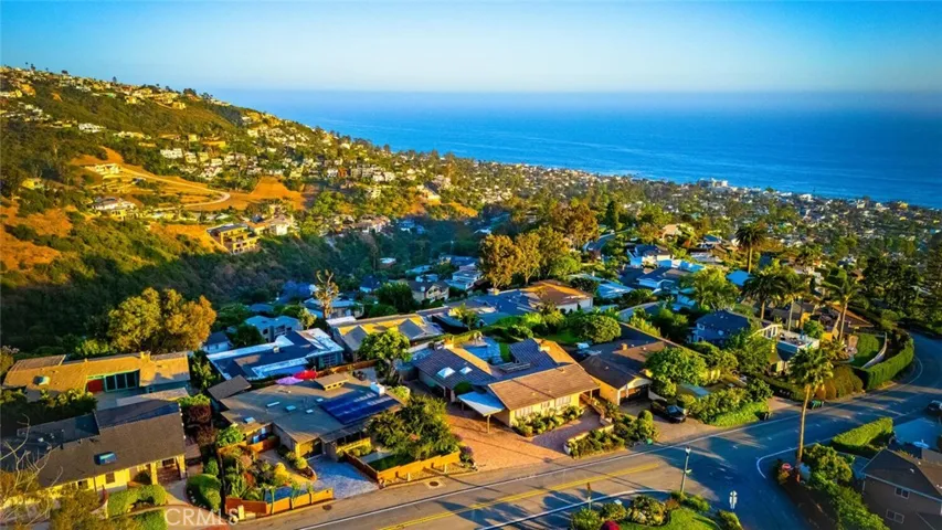 1687 Temple Hills Drive, Laguna Beach, California 92651