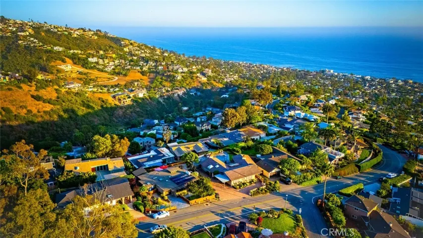 1687 Temple Hills Drive, Laguna Beach, California 92651