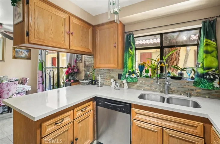13540 Hubbard Street 21, Sylmar, California 91342