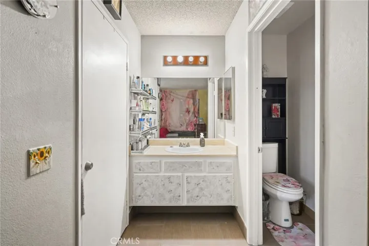 13540 Hubbard Street 21, Sylmar, California 91342