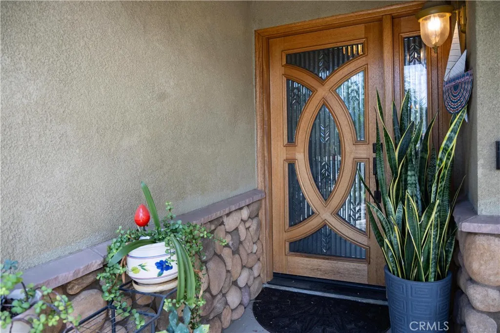 11101 Gemini Court, Jurupa Valley, California 91752 home-pic-11