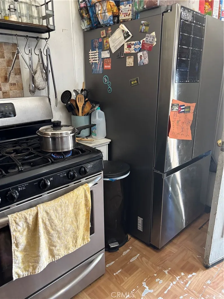 12120 12120 S Willowbrook, Compton, California 90222 home-pic-4