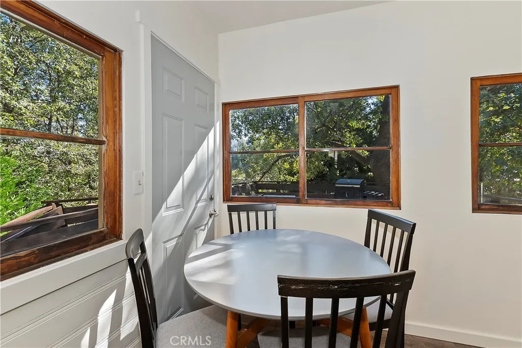 1262 Bear Springs Road, Rimforest, California 92378 home-pic-16