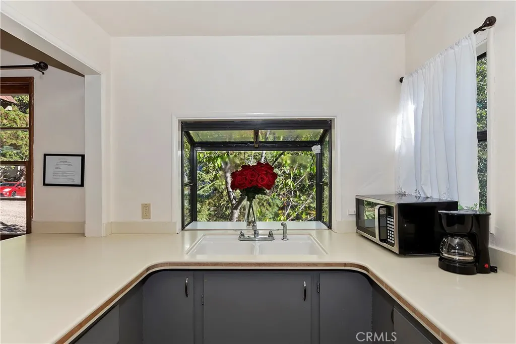 1262 Bear Springs Road, Rimforest, California 92378 home-pic-12