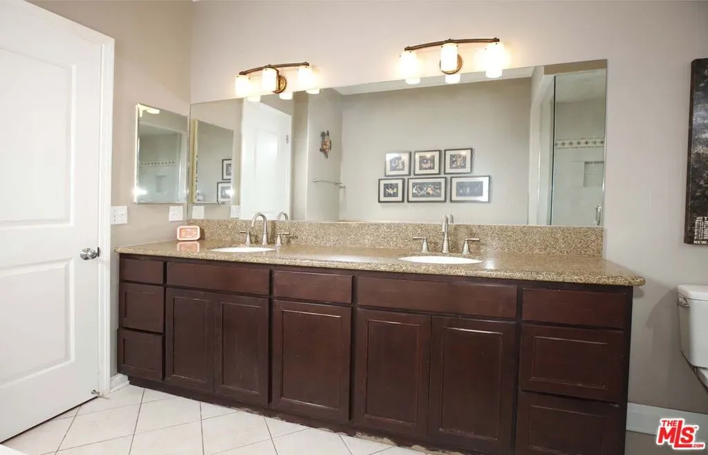 100 S Wetherly Drive 4, Los Angeles, California 90048 home-pic-20