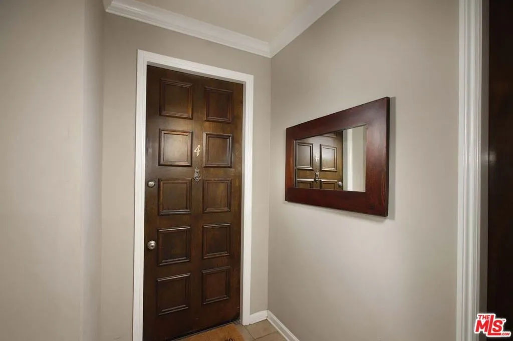 100 S Wetherly Drive 4, Los Angeles, California 90048 home-pic-35
