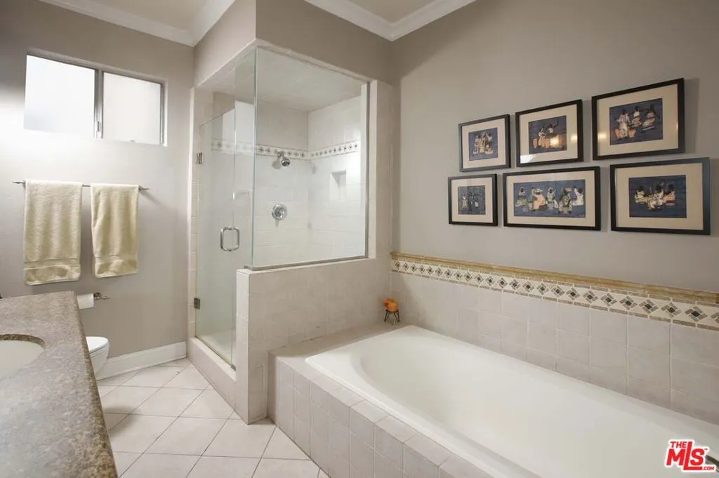 100 S Wetherly Drive 4, Los Angeles, California 90048 home-pic-19