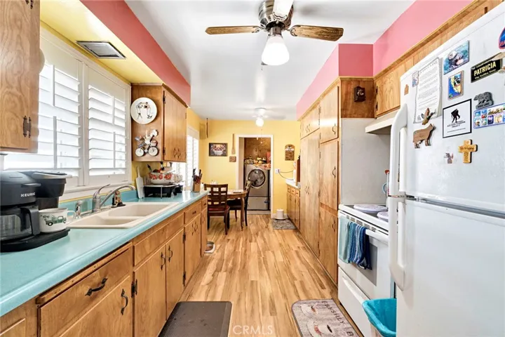 27256 Parkwood, Madera, California 93637