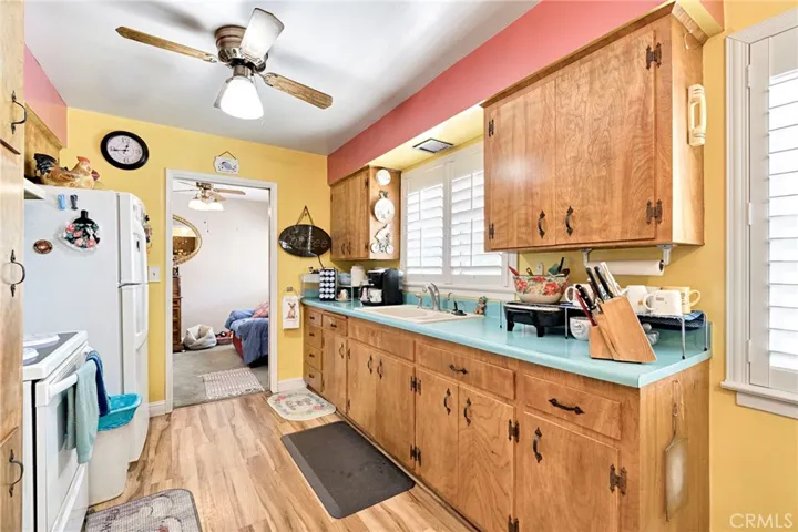 27256 Parkwood, Madera, California 93637