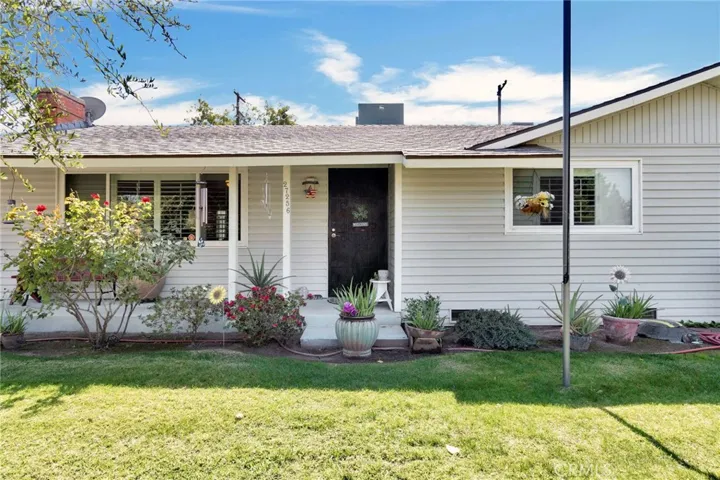 27256 Parkwood, Madera, California 93637