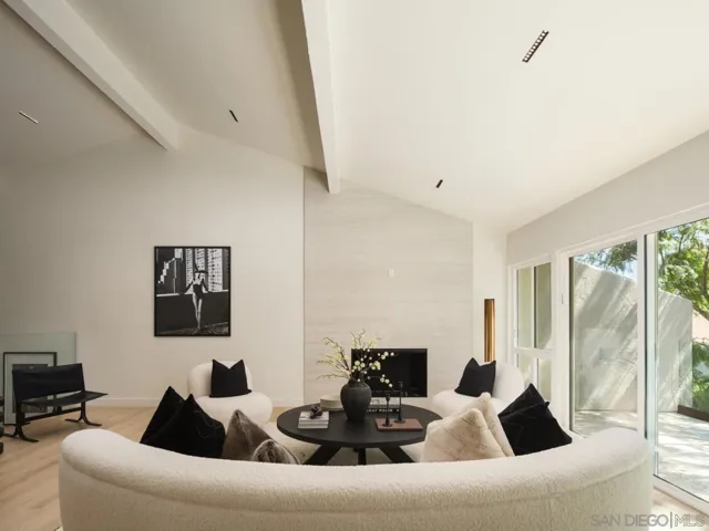 2163 Caminito Circulo Norte, La Jolla, California 92037
