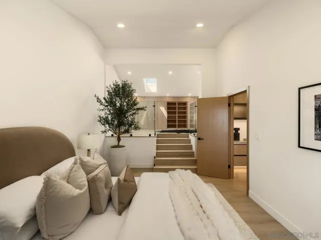 2163 Caminito Circulo Norte, La Jolla, California 92037