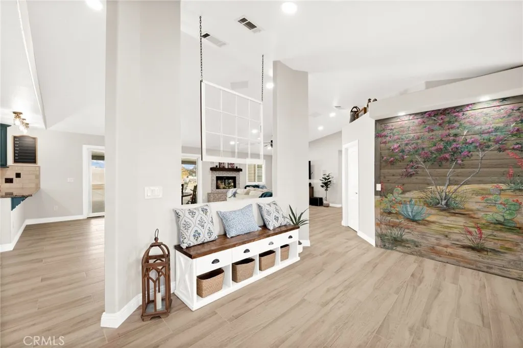 31930 31930 Via Del Senor, Homeland, California 92548 home-pic-21