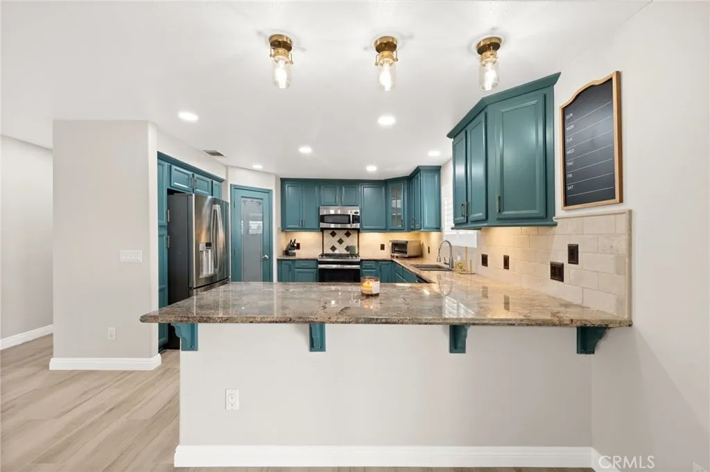 31930 31930 Via Del Senor, Homeland, California 92548 home-pic-28