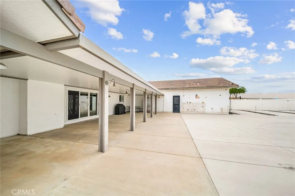 31930 31930 Via Del Senor, Homeland, California 92548 home-pic-63