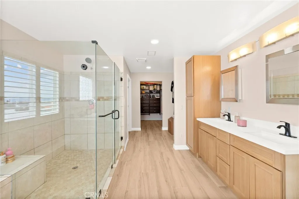 31930 31930 Via Del Senor, Homeland, California 92548 home-pic-39