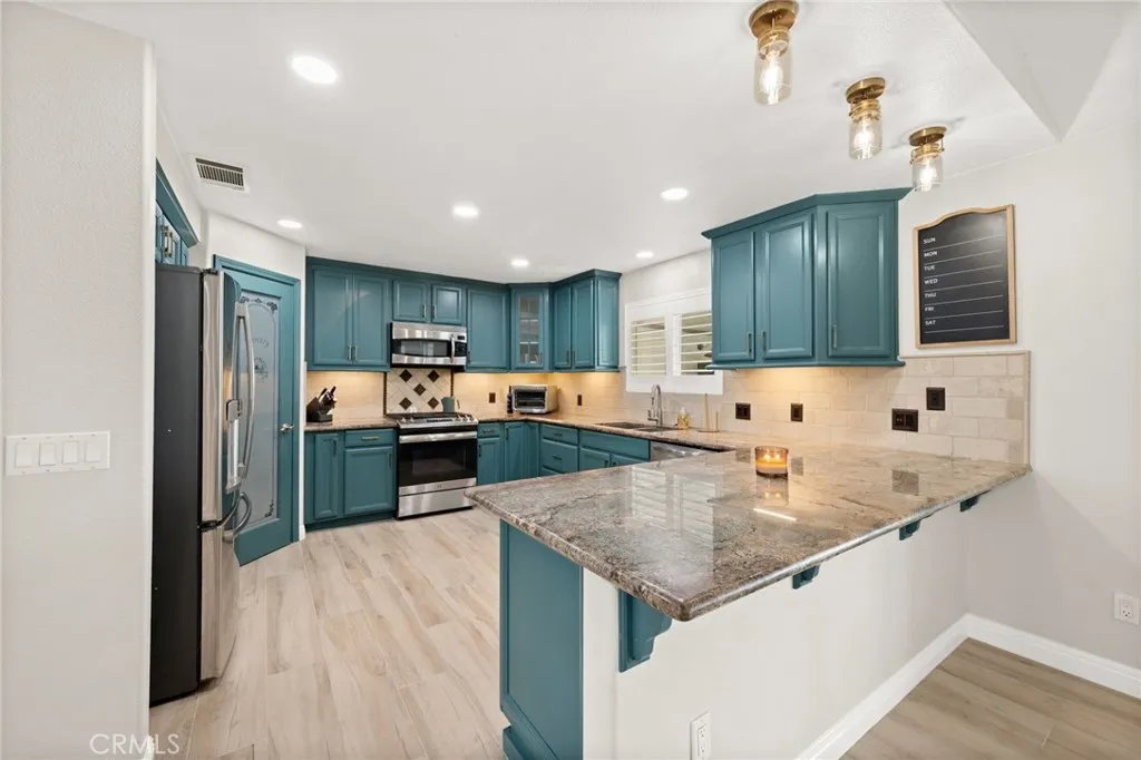 31930 31930 Via Del Senor, Homeland, California 92548 home-pic-27