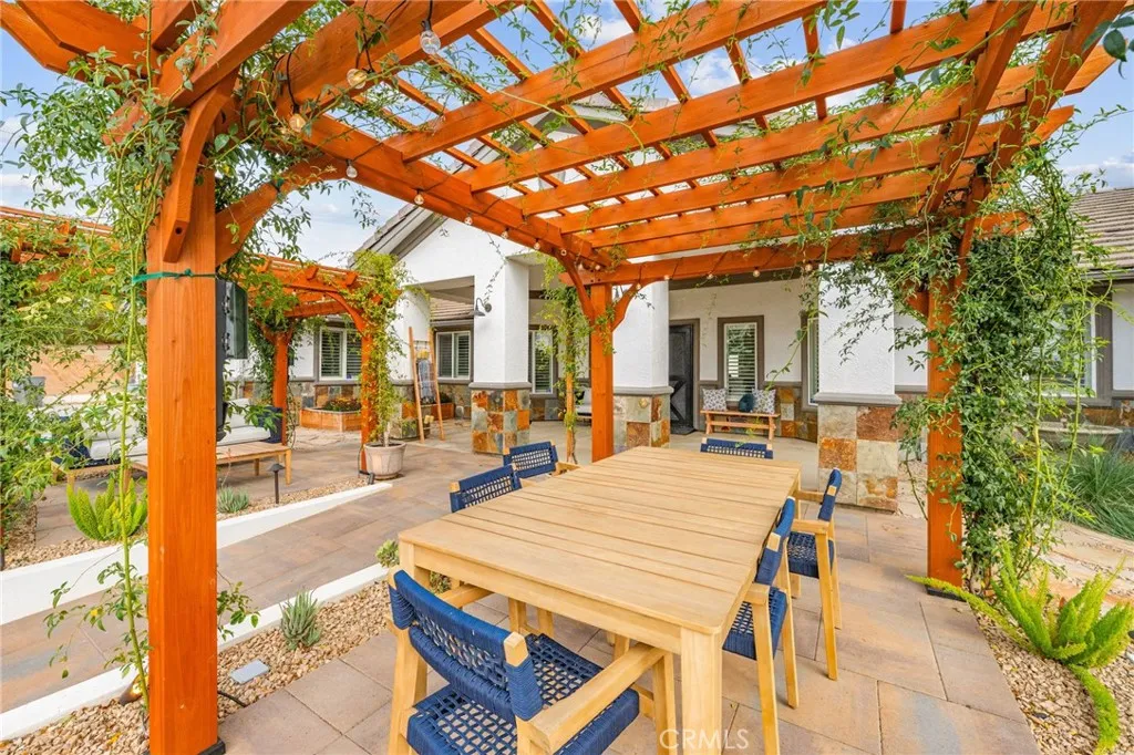 31930 31930 Via Del Senor, Homeland, California 92548 home-pic-15