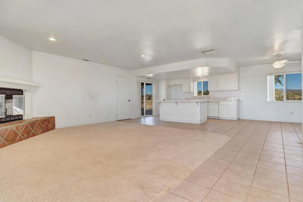 3230 Balsa Avenue, Yucca Valley, California 92284 home-pic-8