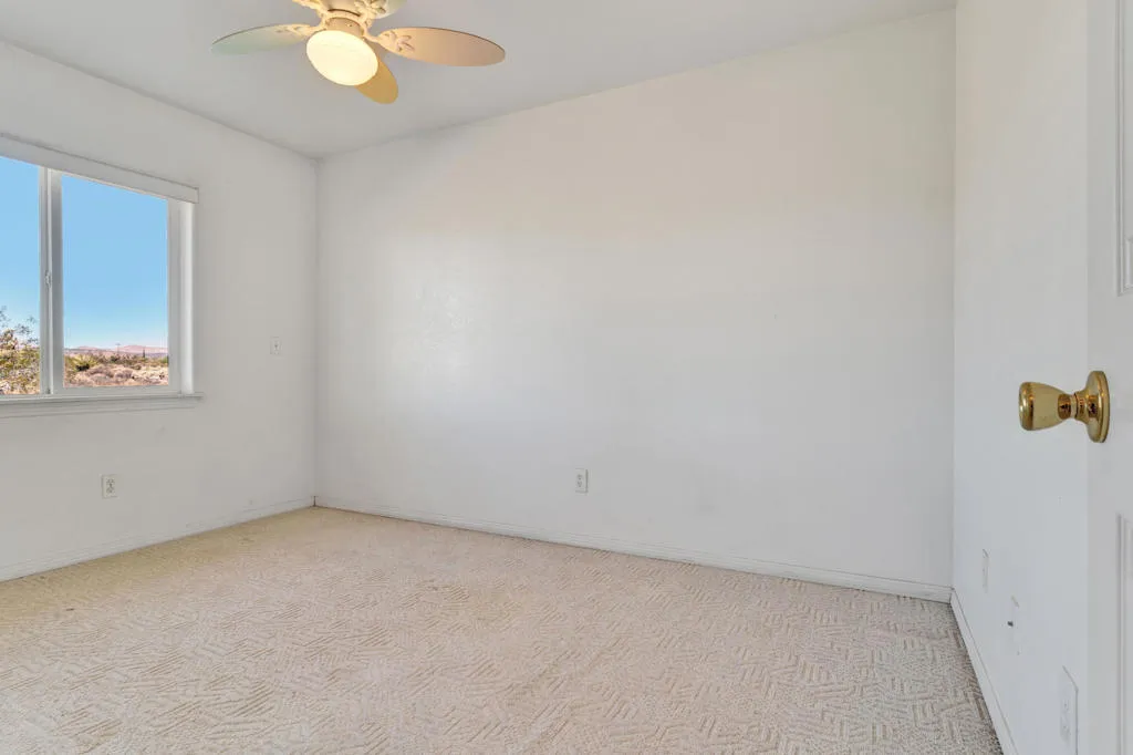 3230 Balsa Avenue, Yucca Valley, California 92284 home-pic-28