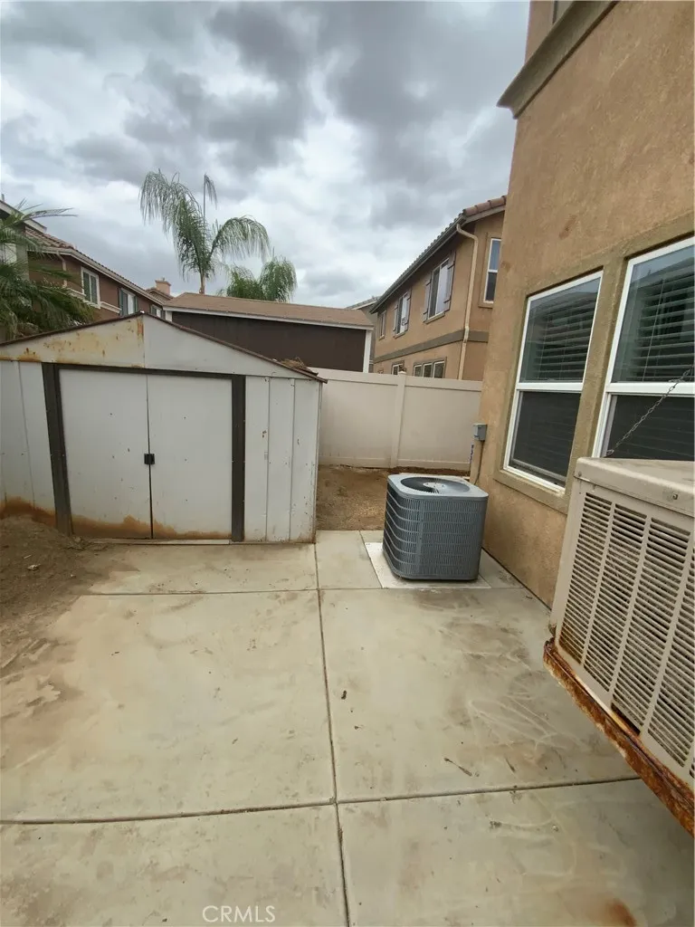 914 Sparrow Way, Perris, California 92571 home-pic-21