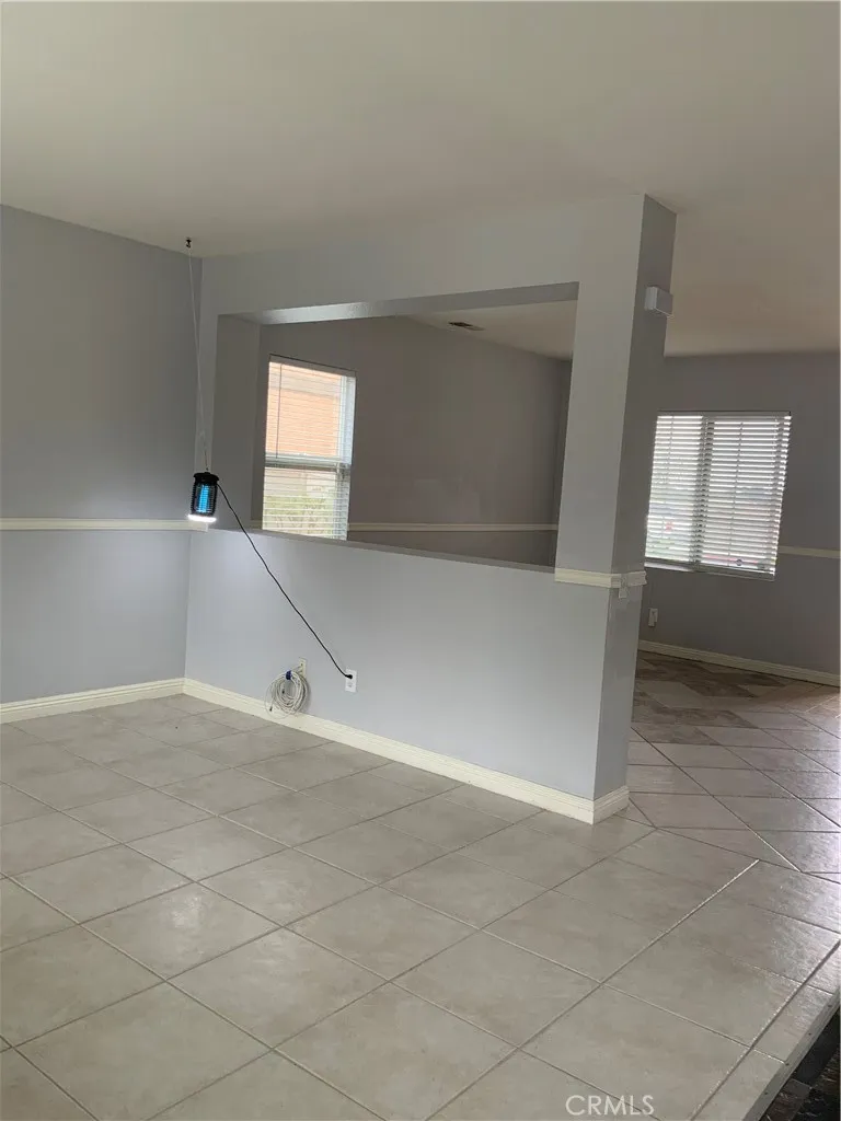 914 Sparrow Way, Perris, California 92571 home-pic-18