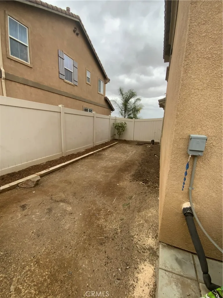 914 Sparrow Way, Perris, California 92571 home-pic-22