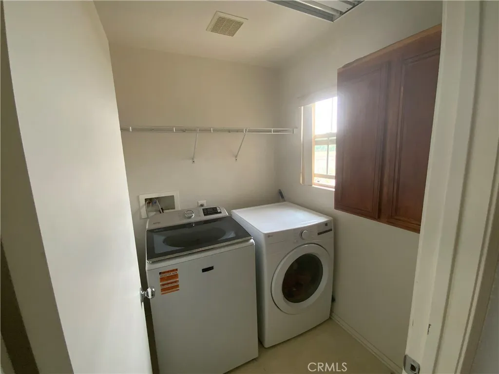 914 Sparrow Way, Perris, California 92571 home-pic-11