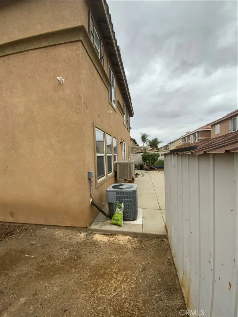 914 Sparrow Way, Perris, California 92571 home-pic-20