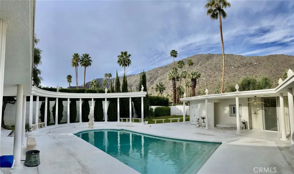 300 S Patencio Road, Palm Springs, California 92262 home-pic-40