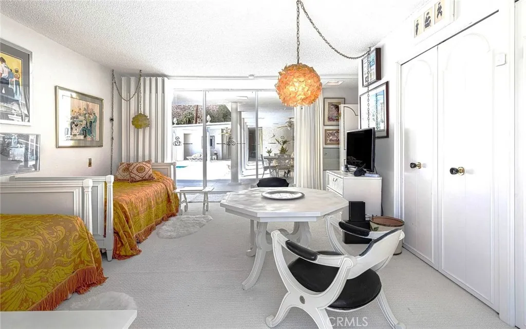 300 S Patencio Road, Palm Springs, California 92262 home-pic-32