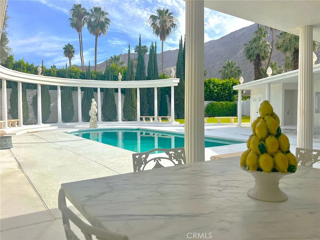 300 S Patencio Road, Palm Springs, California 92262 home-pic-35