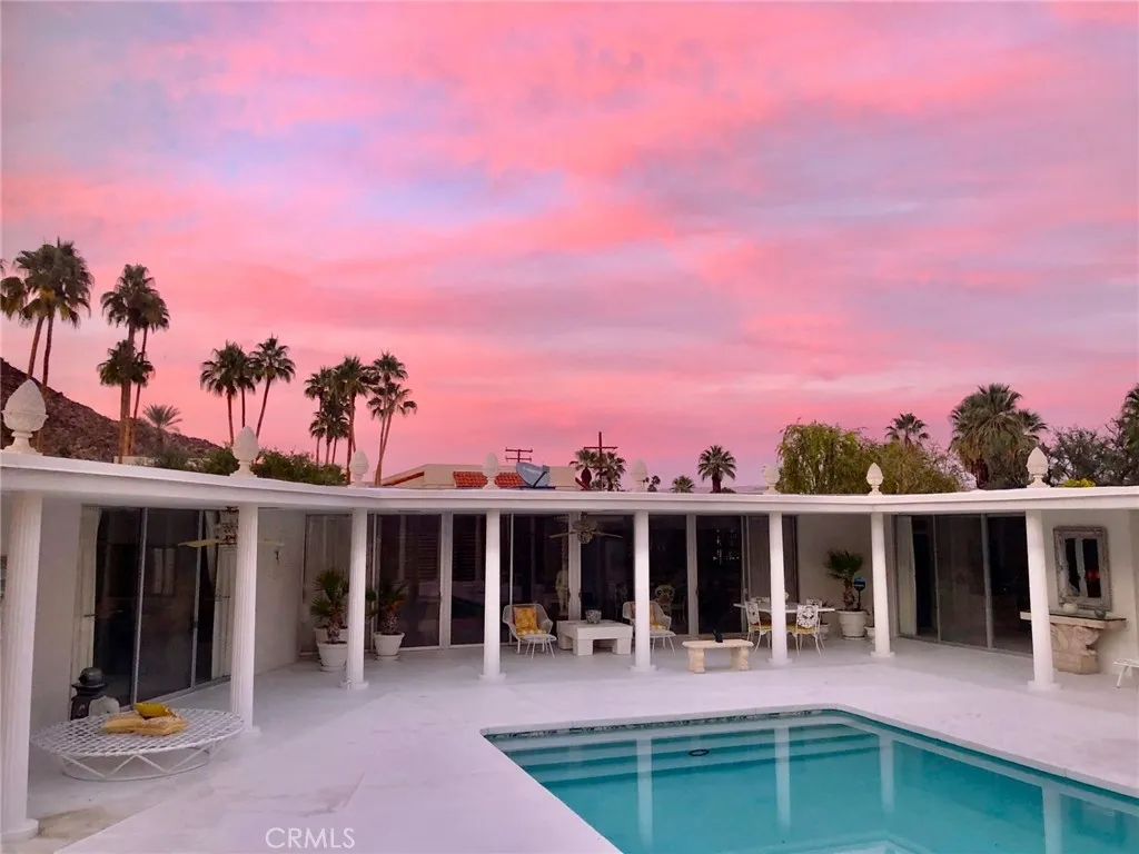300 S Patencio Road, Palm Springs, California 92262 home-pic-38