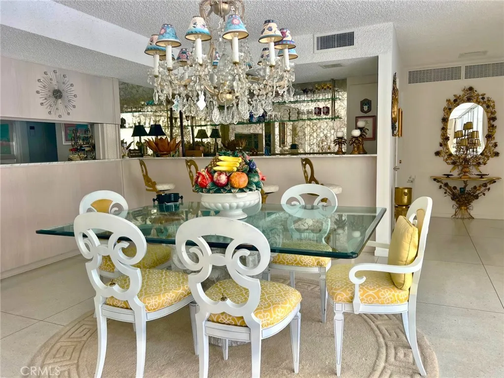 300 S Patencio Road, Palm Springs, California 92262 home-pic-18