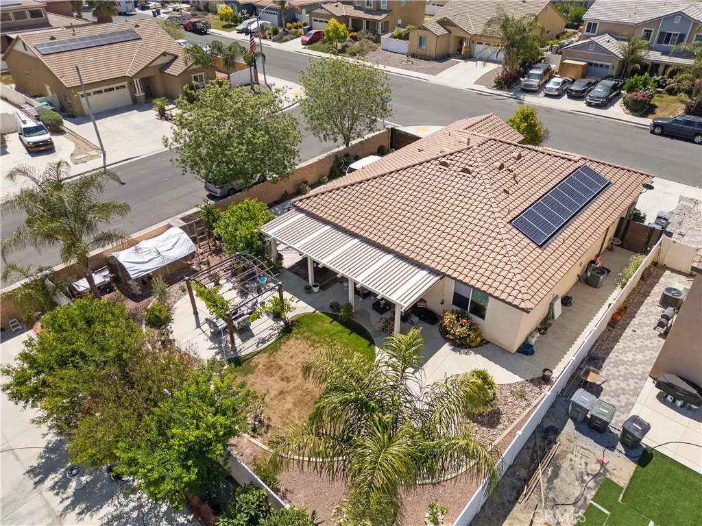 2219 2219 Albatross Way, San Jacinto, California 92582 home-pic-16