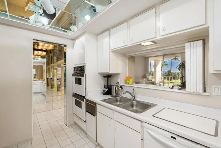 DI Kitchen