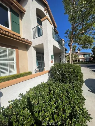 1104 Solvay Aisle, Irvine, California 92606