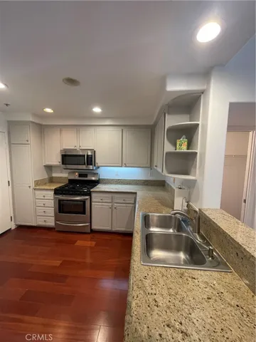 1104 Solvay Aisle, Irvine, California 92606