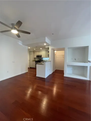 1104 Solvay Aisle, Irvine, California 92606