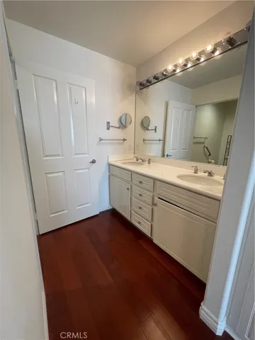 1104 Solvay Aisle, Irvine, California 92606